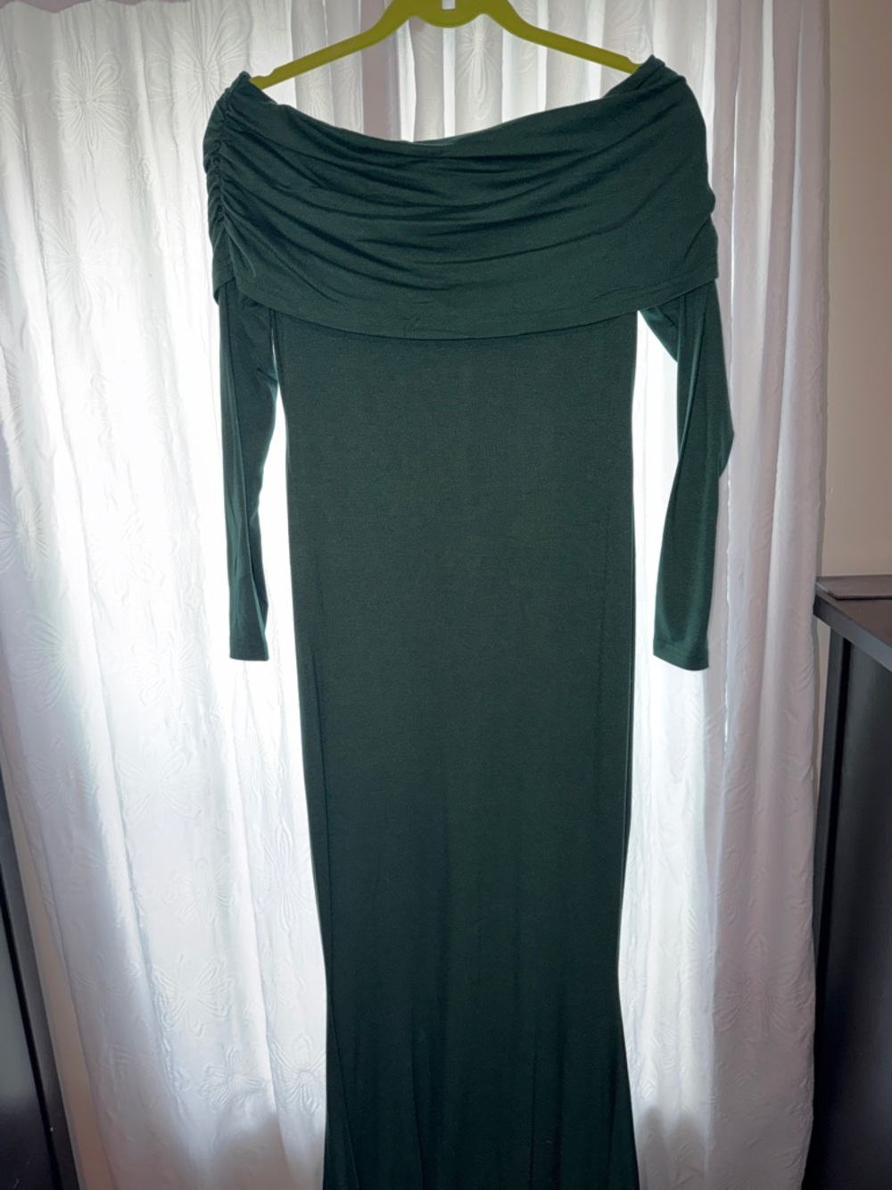 Off-Shoulder Long Sleeve Green Maxi Dress